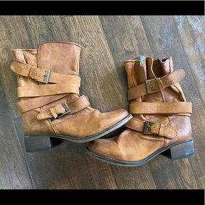 Women’s Steve Madden size 6.5 boots